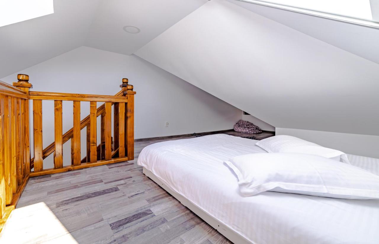 Yael Luxury Apartments 2 Busteni Luaran gambar